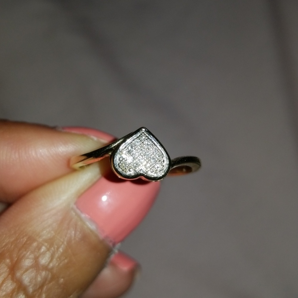 10k yellow gold diamond ring
